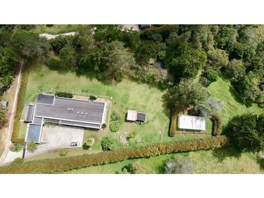 メデリン, Medellínのカントリーハウス