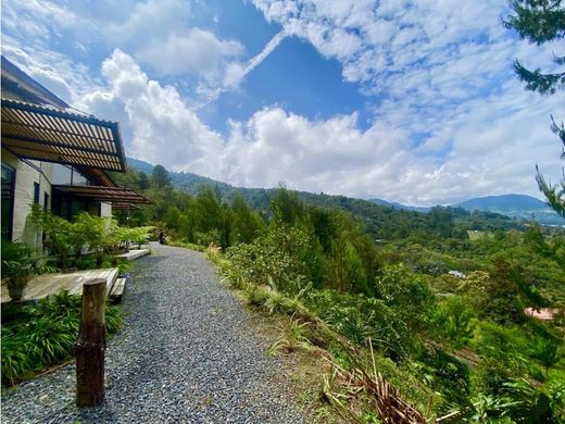Luksusowy dom w La Ceja, Departamento de Antioquia