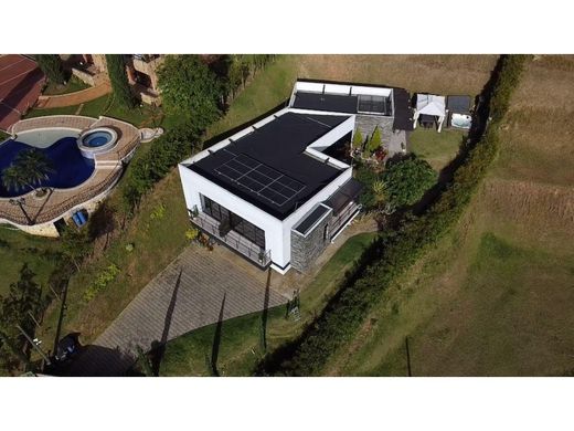 Maison de luxe à Sabaneta, La Estrella