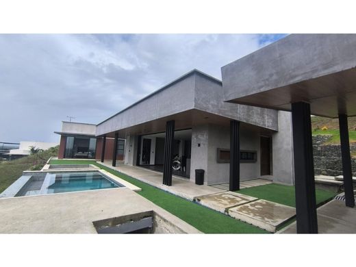 Edificio en Tuluá, Departamento del Valle del Cauca