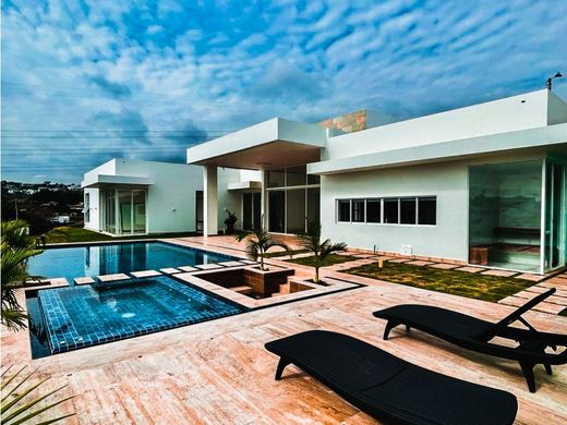 Casale a Cali, Departamento del Valle del Cauca