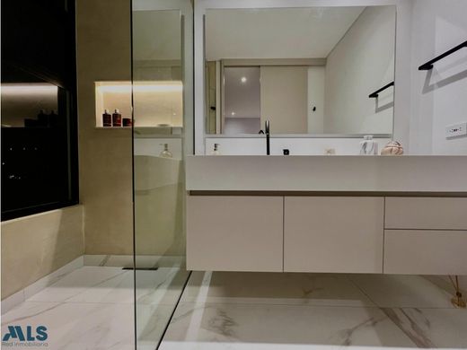 منزل ﻓﻲ Envigado, Departamento de Antioquia