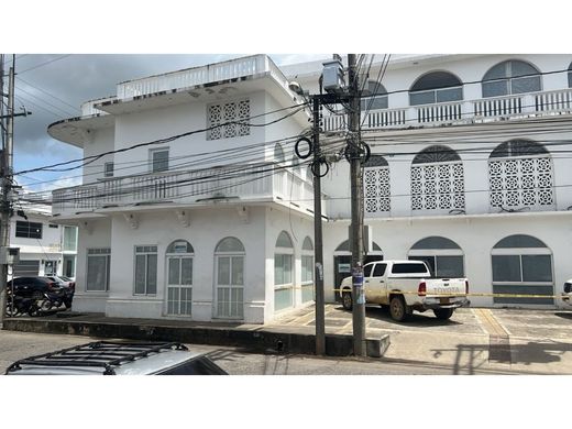 公寓楼  月租 Montería