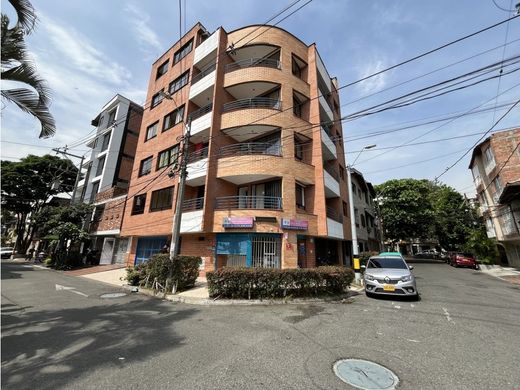 Edificio en Medellín, Departamento de Antioquia