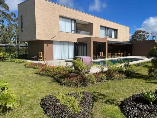 Luxus-Haus in Envigado, Departamento de Antioquia