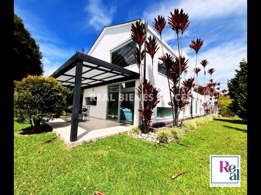 منزل ﻓﻲ Rionegro, Departamento de Antioquia