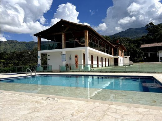 Сельский Дом, Girardota, Departamento de Antioquia