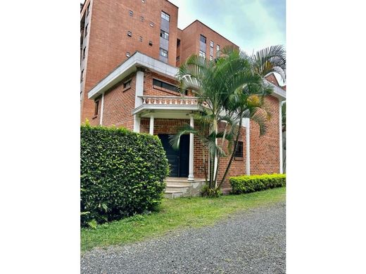 Casa de lujo en Envigado, Departamento de Antioquia