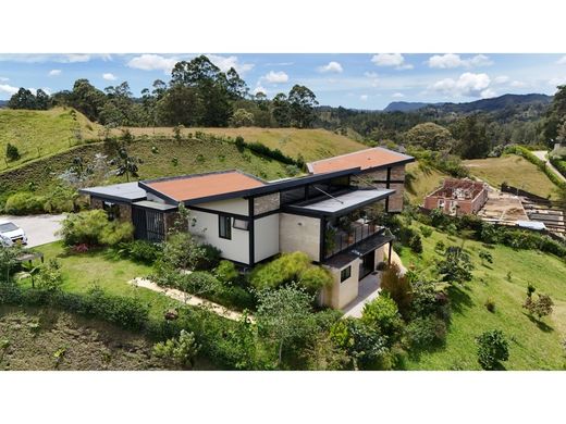 Retiro, Departamento de Antioquiaのカントリー風またはファームハウス