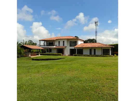 Köy evi Armenia, Quindío Department