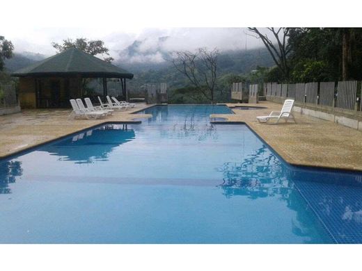 Cortijo o casa de campo en Envigado, Departamento de Antioquia