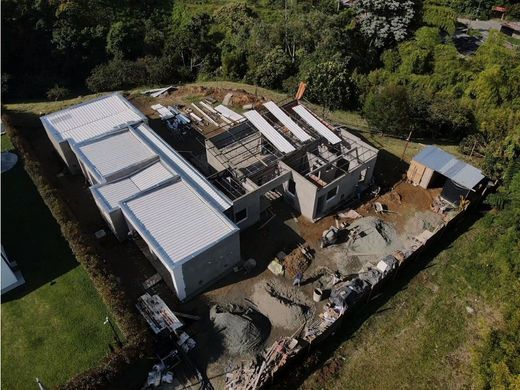 컨트리하우스 / Circasia, Quindío Department