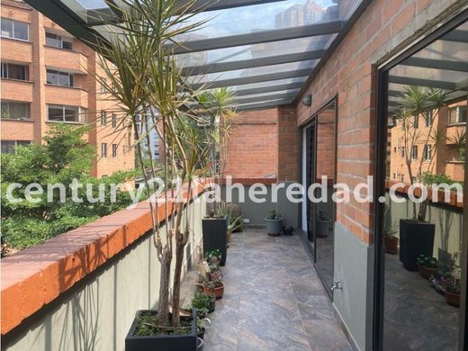 Apartment / Etagenwohnung in Medellín, Departamento de Antioquia