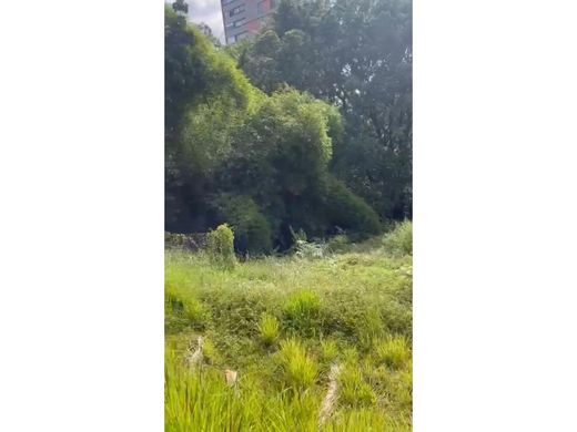 Terreno a Medellín, Departamento de Antioquia