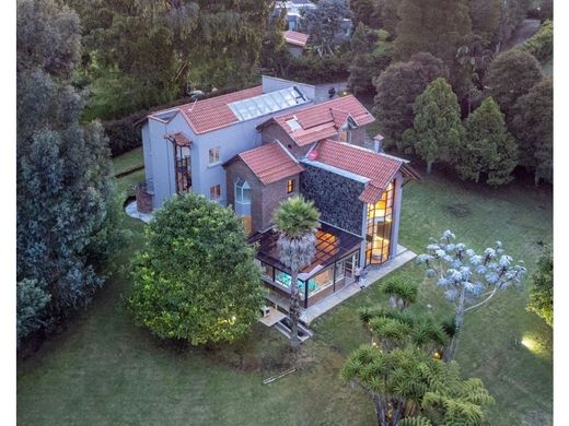 컨트리하우스 / Envigado, Departamento de Antioquia