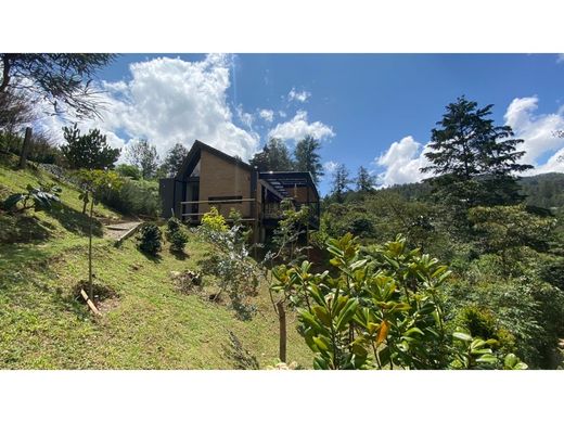 منزل ريفي ﻓﻲ Retiro, Departamento de Antioquia