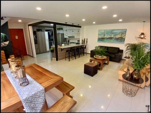 Lüks ev Envigado, Departamento de Antioquia