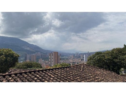 Terreno a Medellín, Departamento de Antioquia