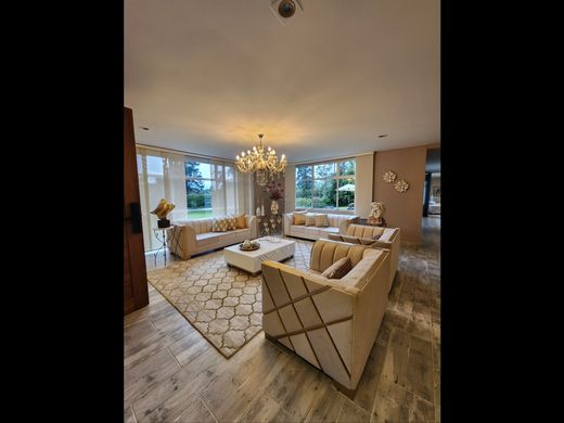 Luxury home in Guarne, Departamento de Antioquia