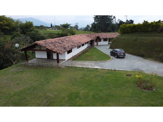 Köy evi Circasia, Quindío Department