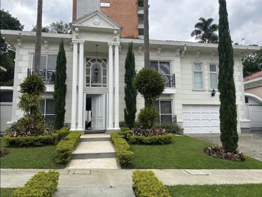 منزل ﻓﻲ ميديلين, Medellín