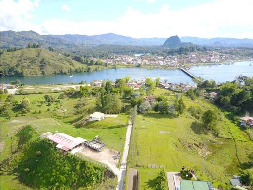 Guatapé, Departamento de Antioquiaの土地