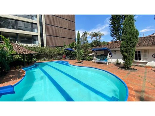 호화 저택 / 메데인, Medellín