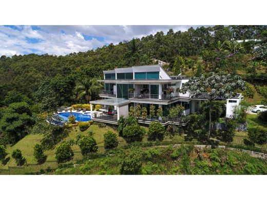 منزل ﻓﻲ ميديلين, Medellín