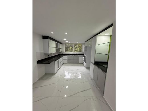 Luxury home in Sabaneta, La Estrella