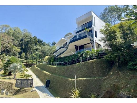 Πολυτελή κατοικία σε Μεδεγίν, Medellín