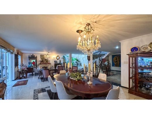 Terreno a Bogotá, Bogotá  D.C.