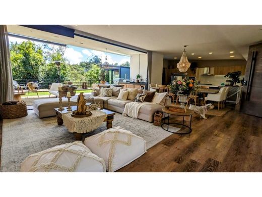 Casa de lujo en Envigado, Departamento de Antioquia