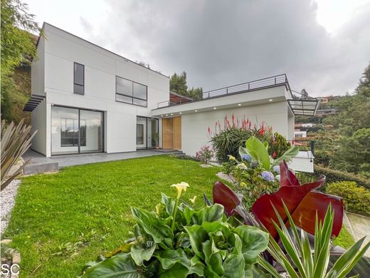 Envigado, Departamento de Antioquiaのカントリーハウス