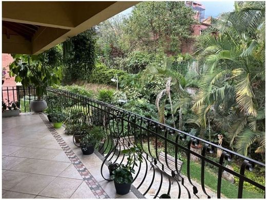 Πολυτελή κατοικία σε Μεδεγίν, Medellín