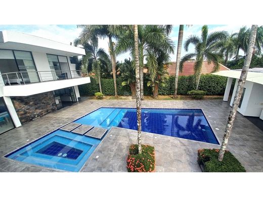 郊区住宅  Villavicencio, Departamento del Meta