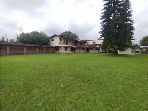 Загородный Дом, La Ceja, Departamento de Antioquia