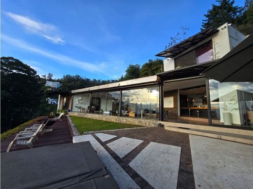 Πολυτελή κατοικία σε Μεδεγίν, Medellín