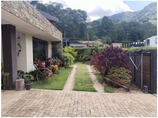 Casa de lujo en Envigado, Departamento de Antioquia