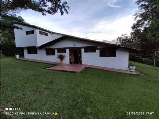 Gutshaus oder Landhaus in Girardota, Departamento de Antioquia