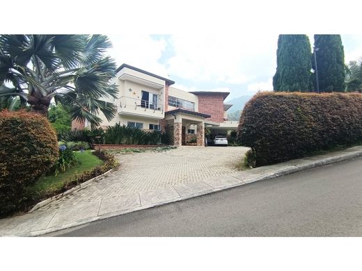 Casa de lujo en Envigado, Departamento de Antioquia