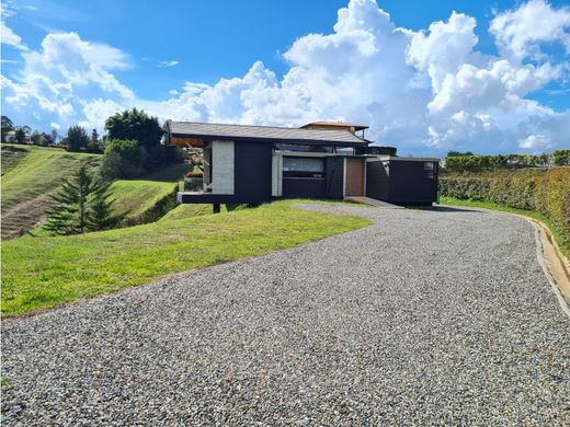 Πολυτελή κατοικία σε Μεδεγίν, Medellín