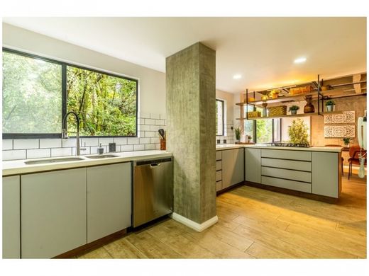 Piso / Apartamento en Medellín, Departamento de Antioquia