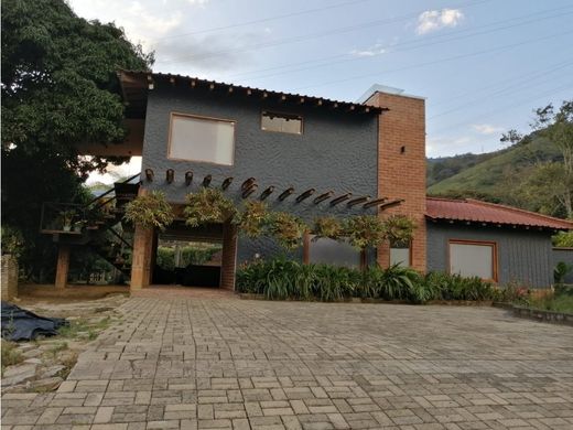Barbosa, Departamento de Antioquiaのカントリー風またはファームハウス