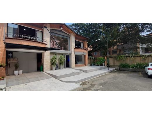 Luxus-Haus in Sabaneta, La Estrella