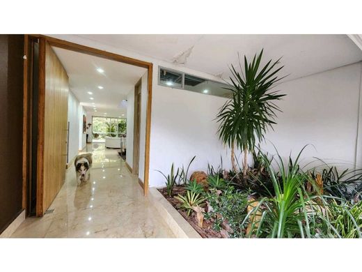 Элитный дом, Envigado, Departamento de Antioquia