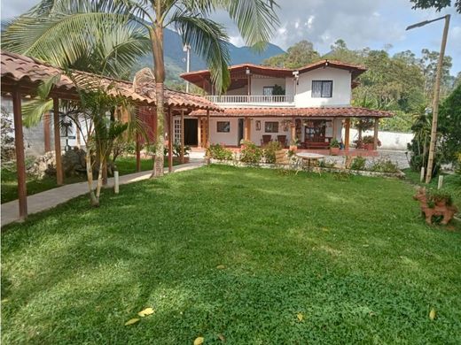 Country House in Medellín, Departamento de Antioquia