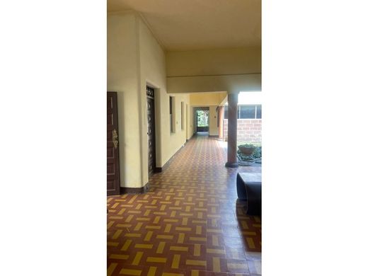 メデリン, Medellínの高級住宅