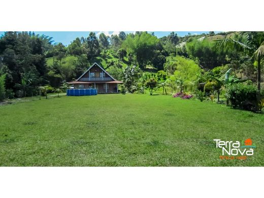 Сельский Дом, El Peñol, Yarumal