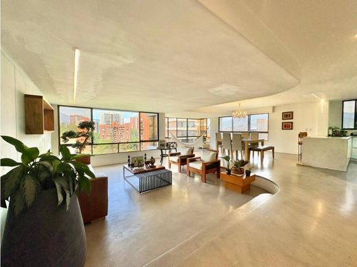Apartment / Etagenwohnung in Medellín, Departamento de Antioquia