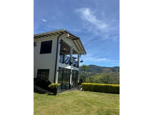 Jericó, Departamento de Antioquiaのカントリー風またはファームハウス